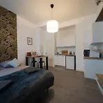מלון דירות Appartunique - Bardiaux - Moderne - Centre-ville 3*