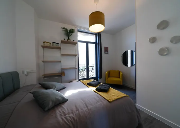 Апарт-отель Appartunique - Bardiaux - Moderne - Centre-ville Виши